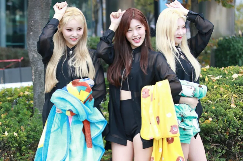 ODD EYE CIRCLE · Odd Eye Circle