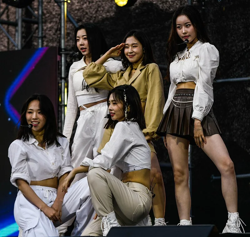 퀸즈아이 · Queenz Eye