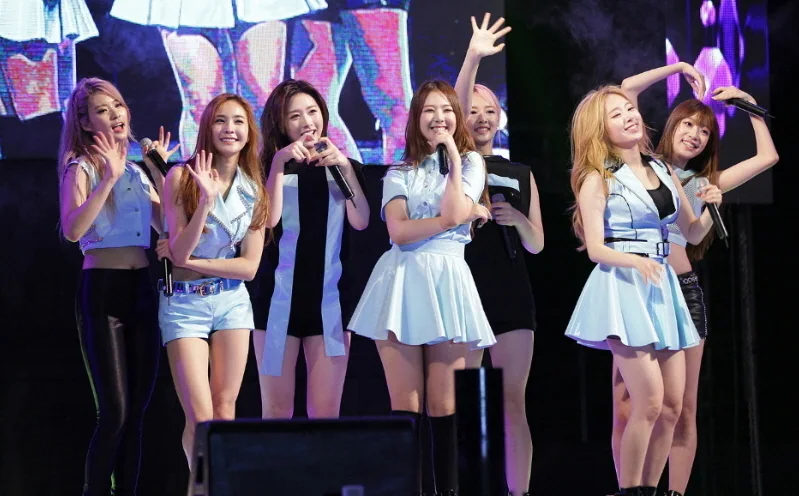 소나무 · Sonamoo