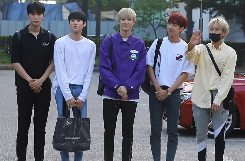 크나큰 · KNK