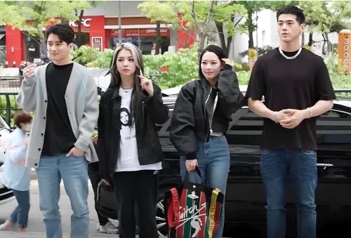 카드 · KARD