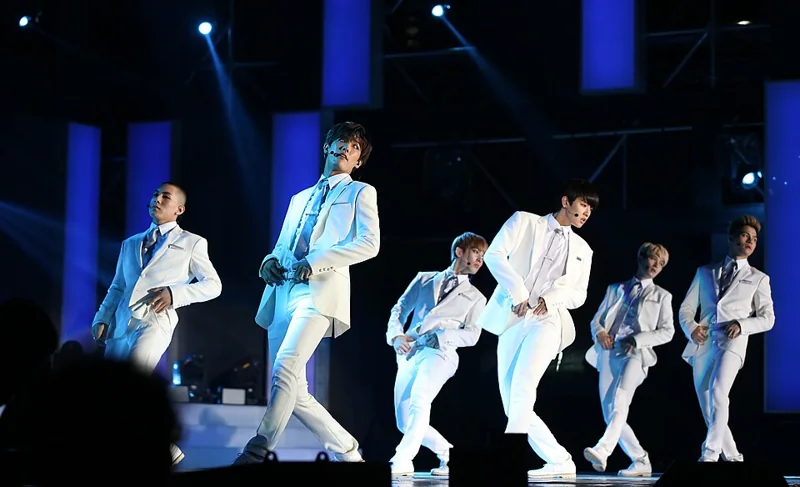 크로스진 · Cross Gene