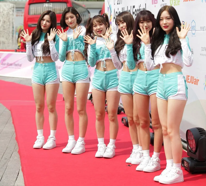 립버블 · LIPBUBBLE