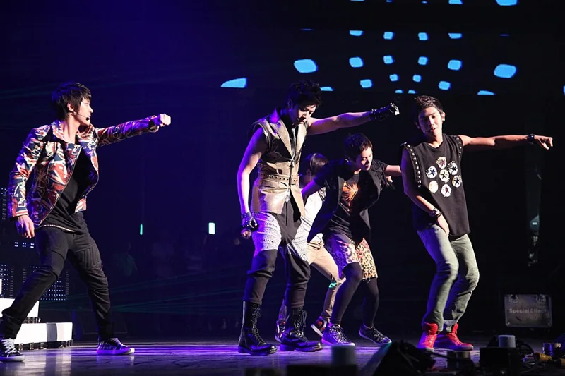 엠블랙 · MBLAQ