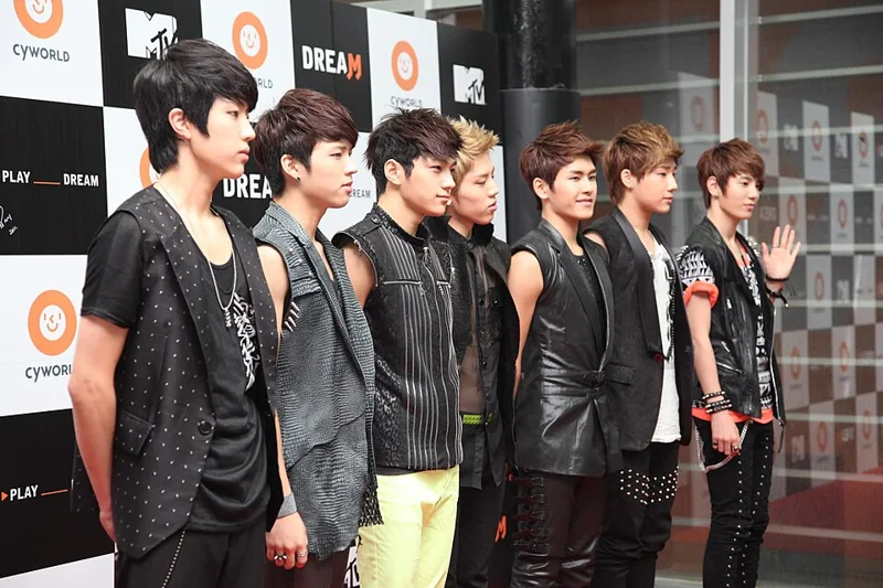 인피니트 · INFINITE
