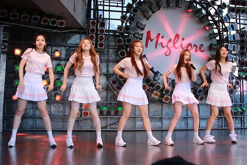 애플비 · Apple.B