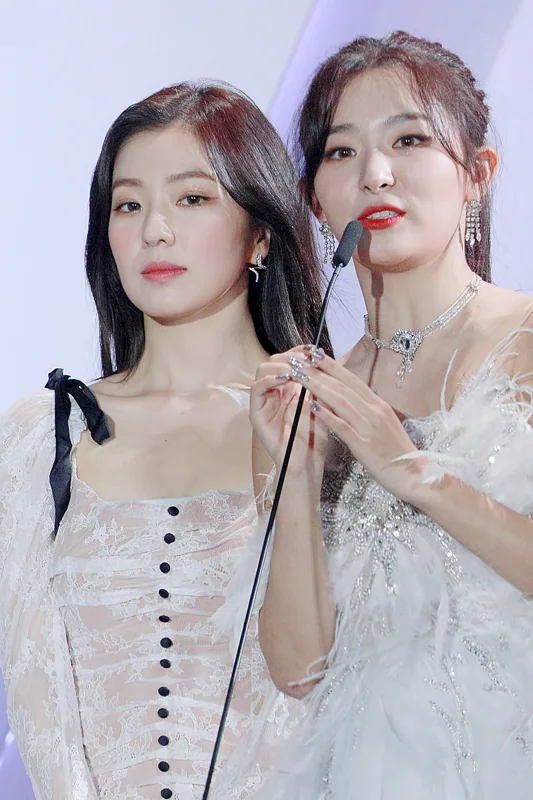 레드벨벳-아이린&슬기 · Red Velvet - Irene & Seulgi